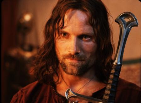 http://images.killermovies.com/l/lotrthereturnoftheking/lotr3_stills_aragorn.jpg